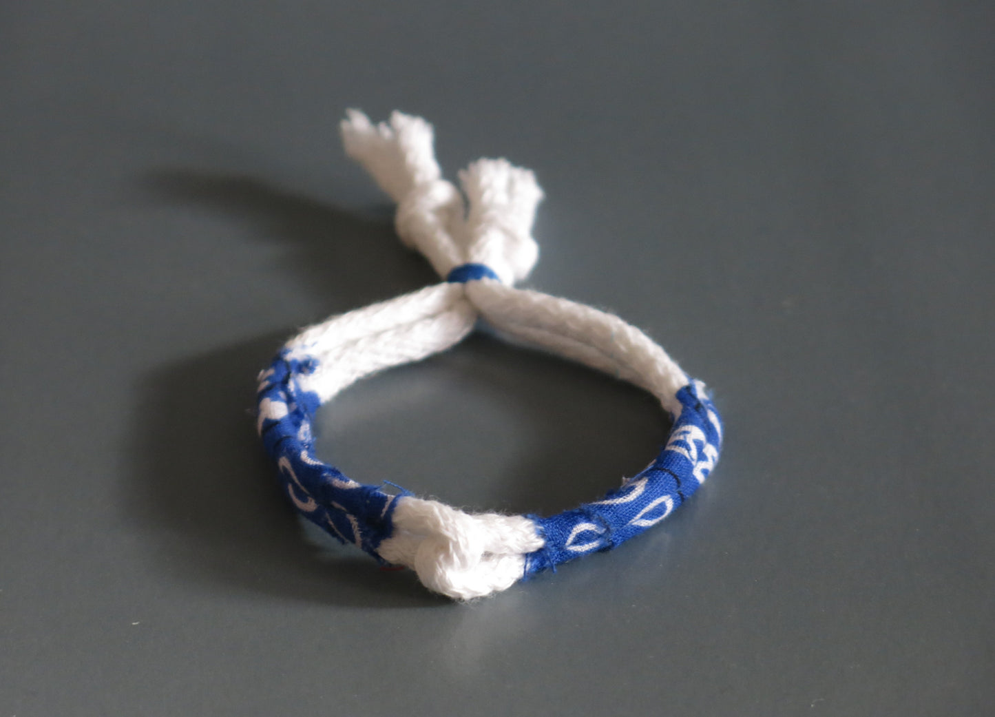 BANDANA MI - Adjustable cotton bracelet with bandana stripe