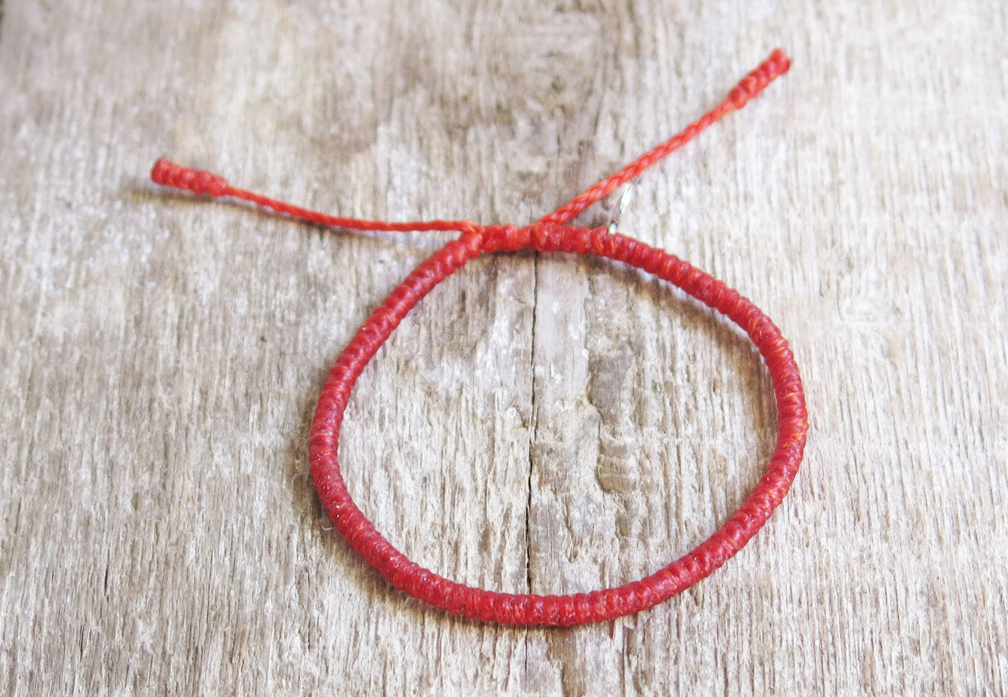 ENERGY - Red Knotted Bracelet that brings Luck and Energy