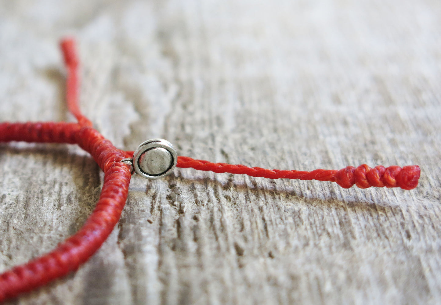 ENERGY - Red Knotted Bracelet that brings Luck and Energy