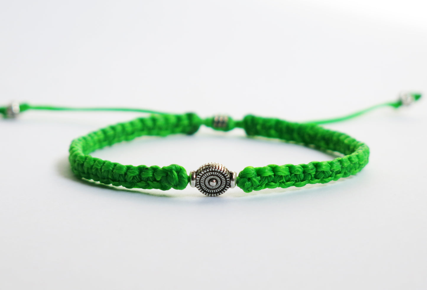 NICOLAS - Minimalist bracelet with adjustable sliding knot for closure