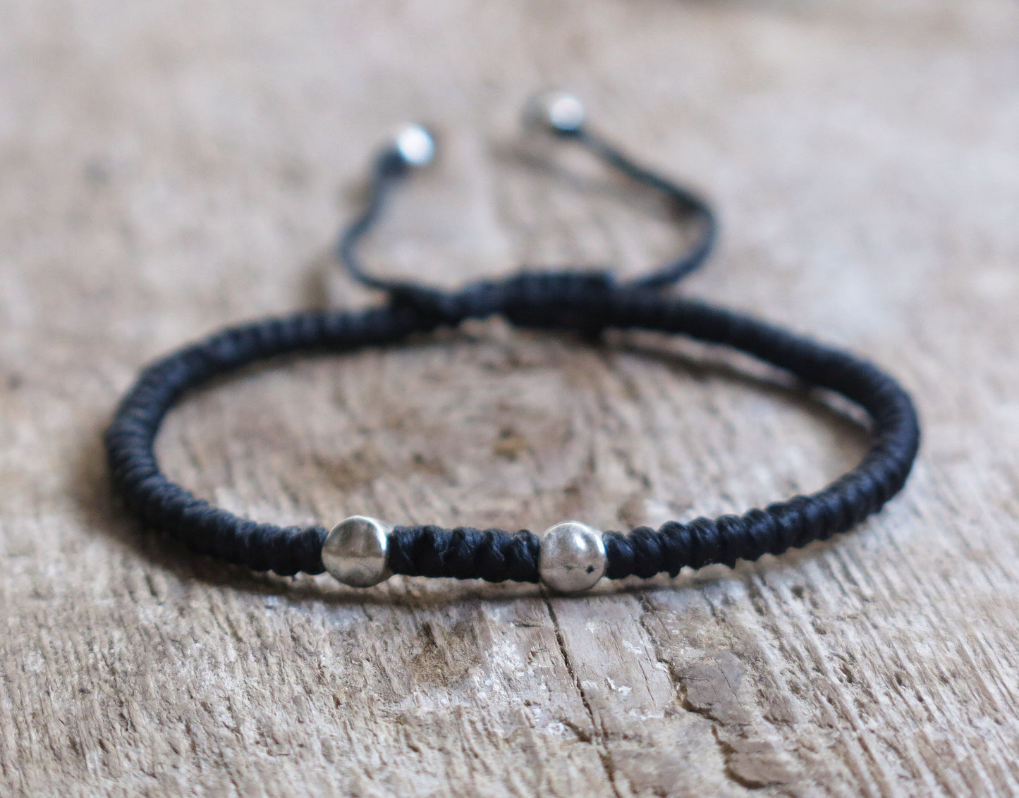 JAVI - Knotted Bracelet with sliding Knot Closure