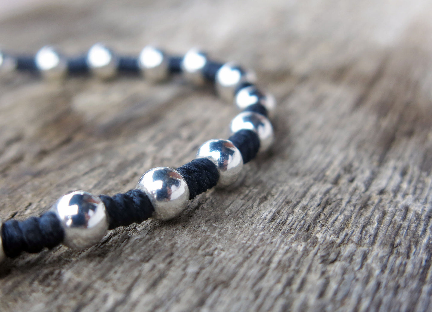 BUCCO - Knotted Bracelet with metal Beads