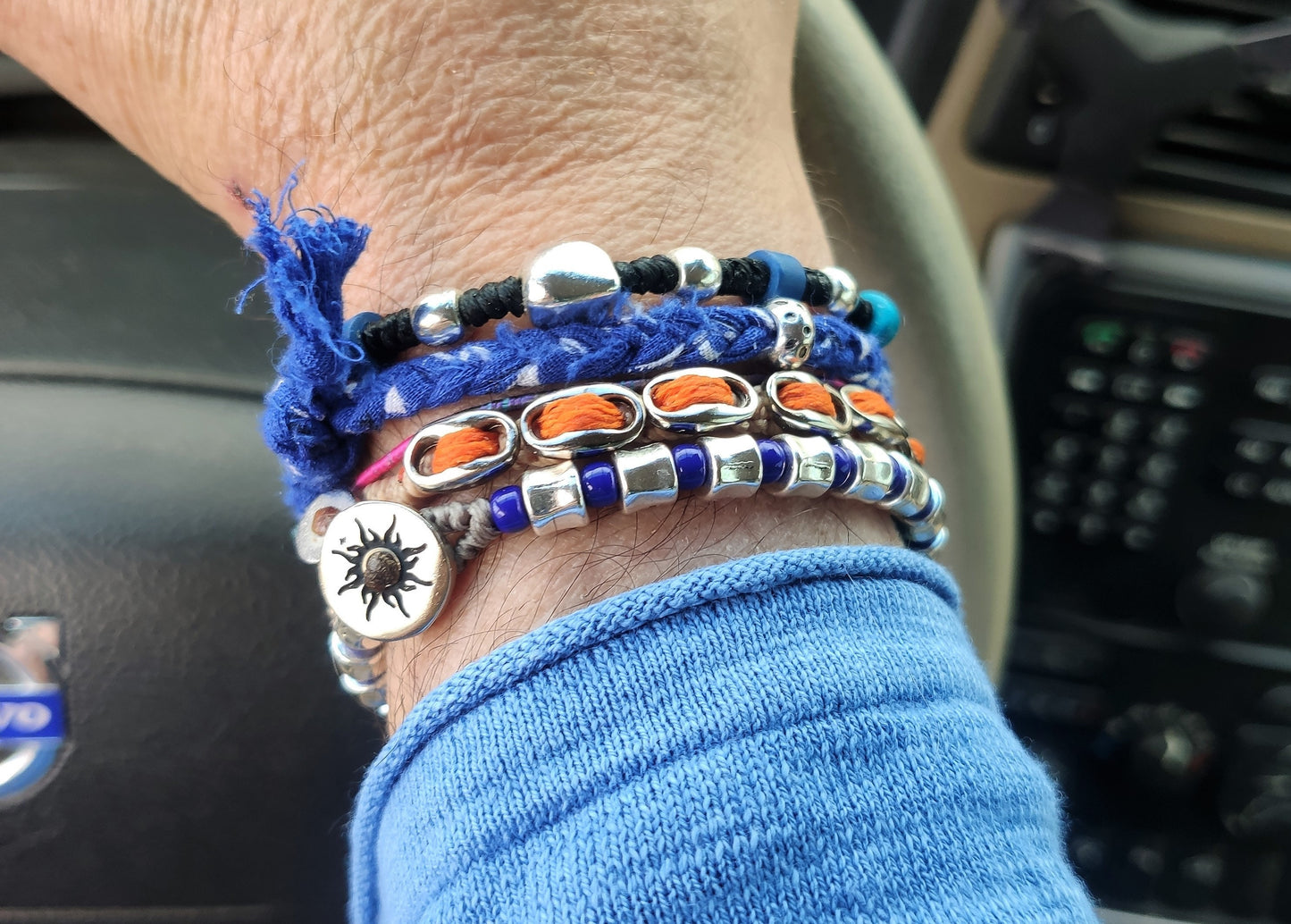 MARCO - Knotted Bracelet with coffee beans