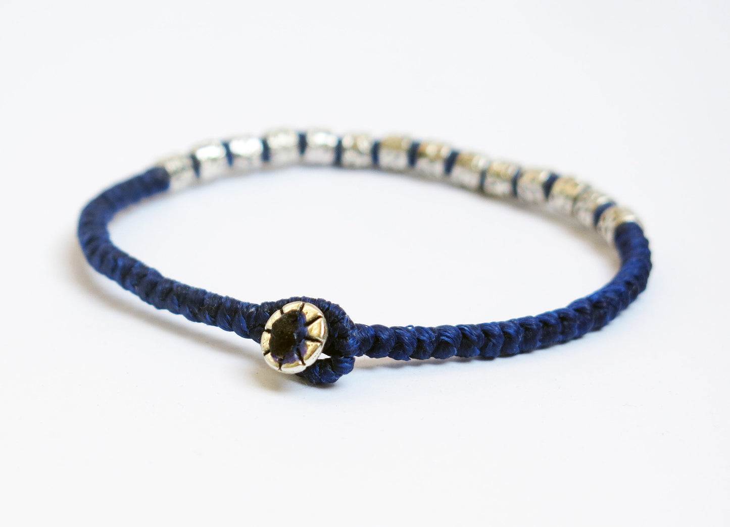 JUANMI - Handmade Knotted Bracelet with metallic Beads