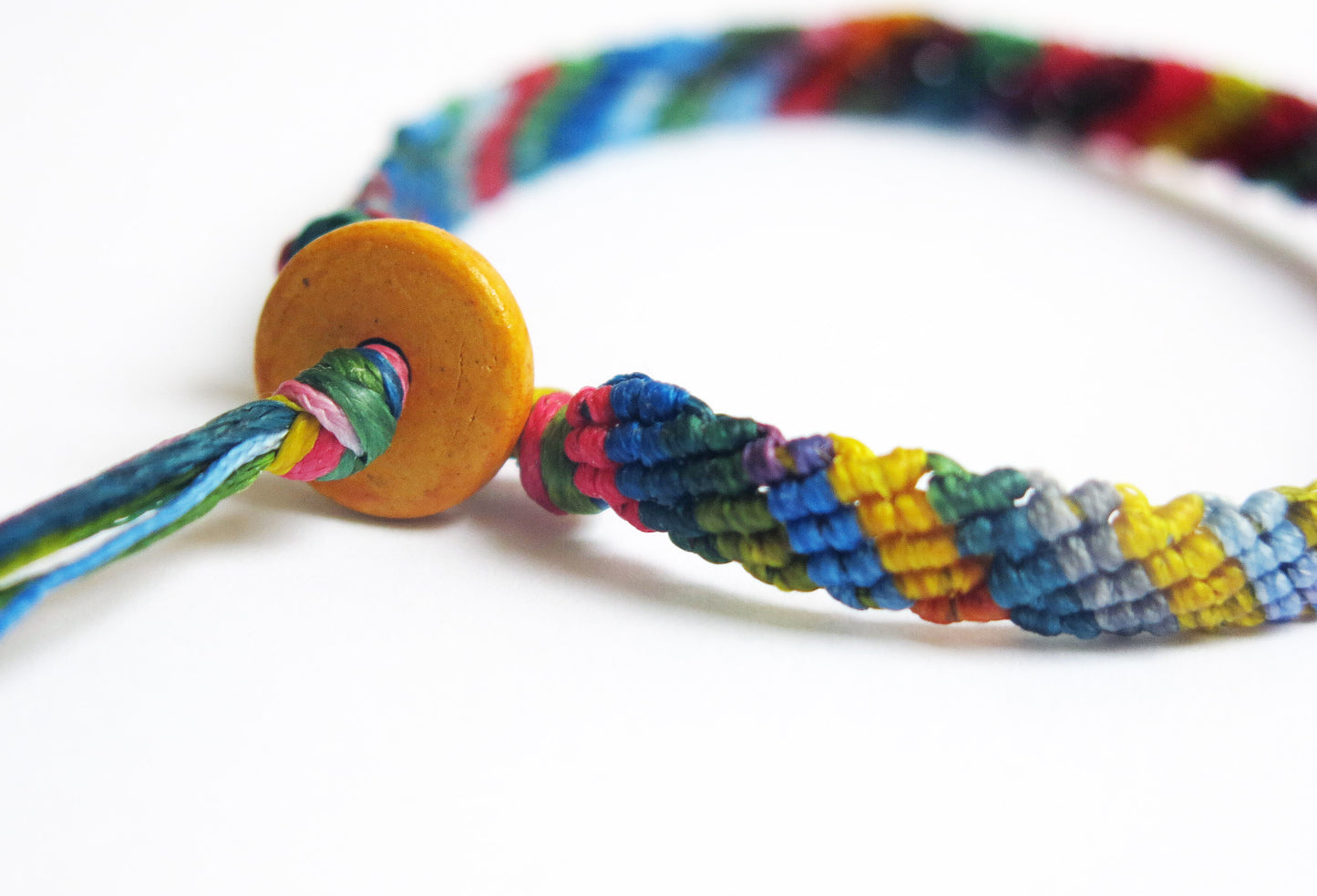 CHEVI - Handmade Waxed cord Bracelet in Surf style.